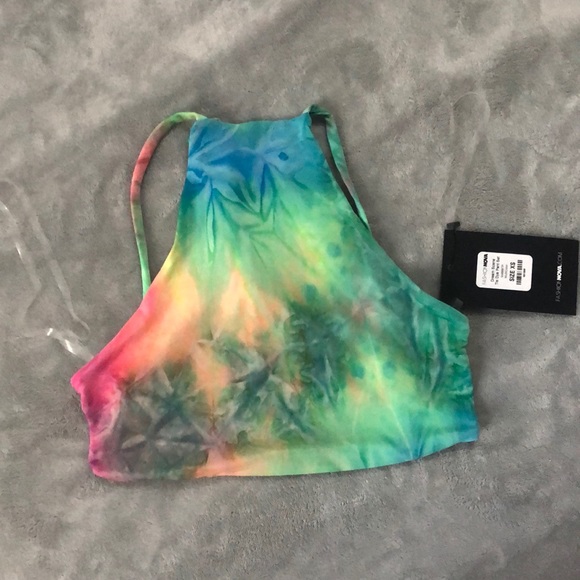 FASHION NOVA - tie dye crop - Picture 1 of 4